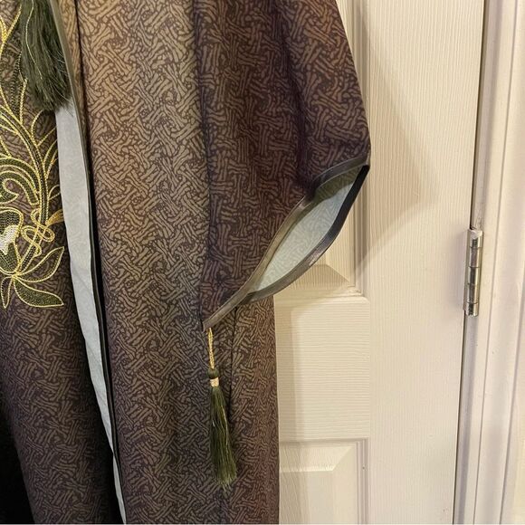 Embellished Brown and Green kaftan Dress with matching Duster - Picture 4 of 11
